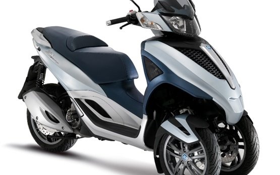 2016 Piaggio MP3 300cc scooter rental in Bulgaria