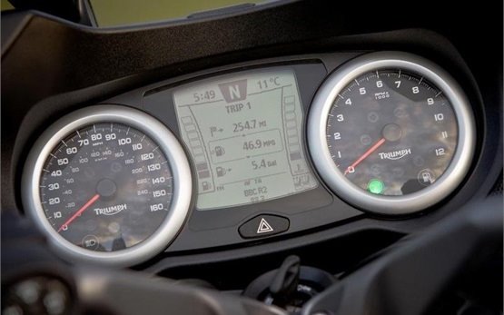 2016 Triumph Trophy 1200 - motorbike rental Malaga