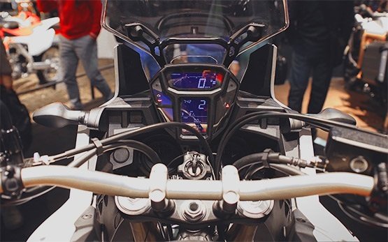 Honda CRF1000L 2016 AFRICA TWIN alquiler de motos en Barcelona
