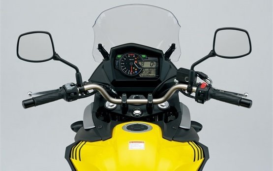 Suzuki V-strom 650cc - Motorradvermietung in Barcelona