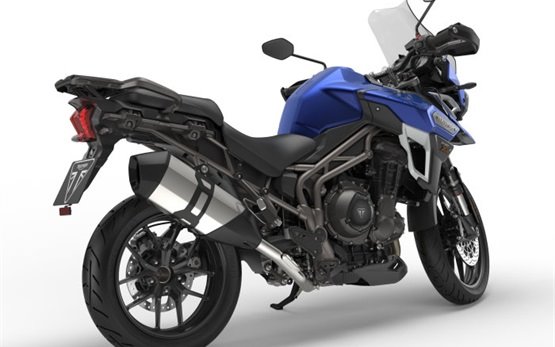 Triumph Tiger 1200XR  мотоциклет под наем в Барселона