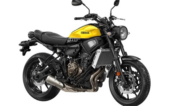 2017 Yamaha XSR 700 - мотоциклет под наем в Барселона