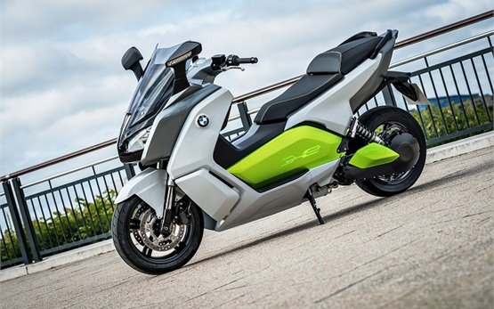 BMW C-evolution Electric Rollervermietung in Paris