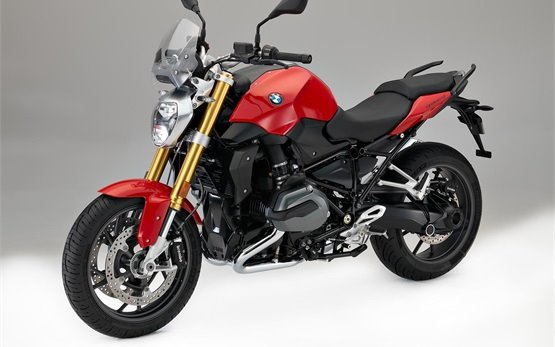 BMW R 1200 R  - motorcycle rental Milan Airport