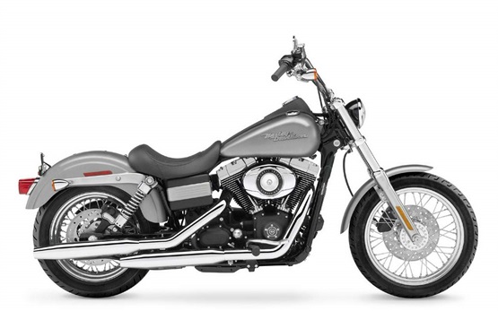 Harley-Davidson Street Bob 1584cc - Motorradvermietung Zypern