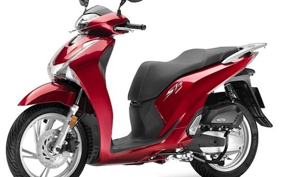 2019 Honda SH 125cc scooter rental in Sardinia - Alghero, Italy