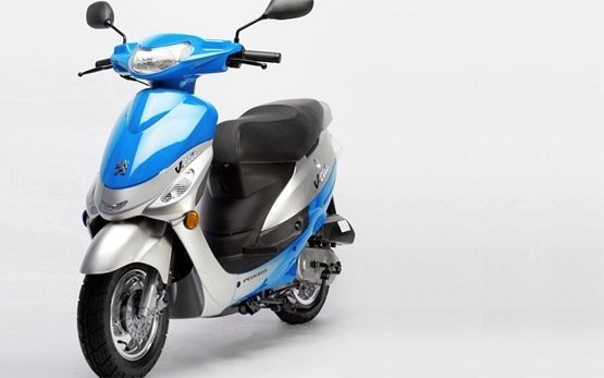 Front view - Peugeot V-clic 50cc