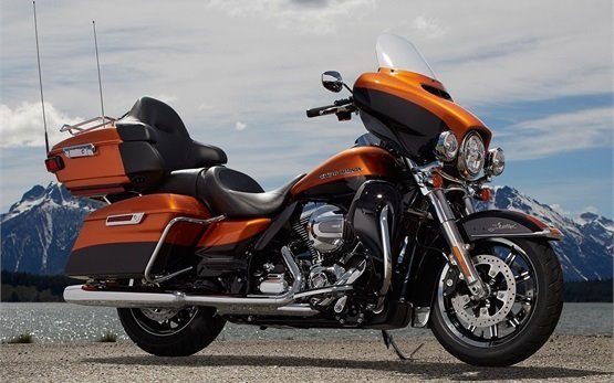 Harley-Davidson Electra Glide Ultra Limited - motorcycle rental in Spain