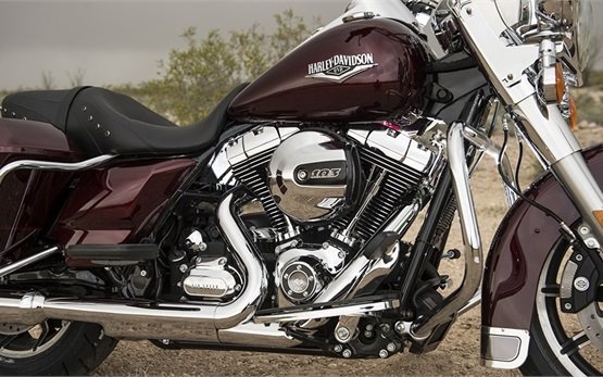 Harley-Davidson Road King - rent a bike hire motorcycle Geneva Airport