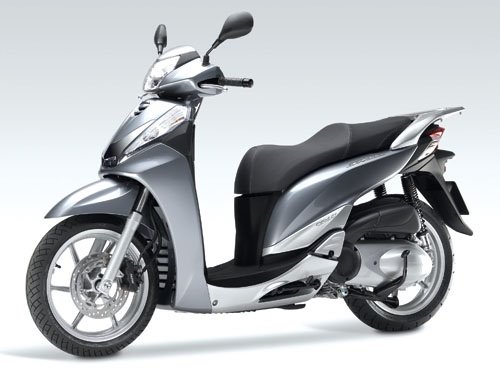 2011 Honda SH 300i - scooter for rent in Olbia