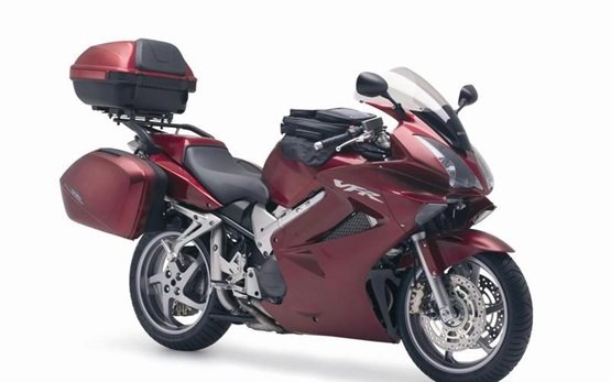 Honda VFR 800  - motorcycle rental in Nice