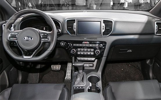 Interior - 2017 KIA SPORTAGE 2.0 AUTO