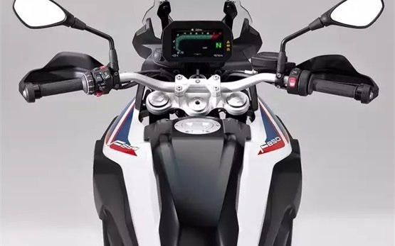 БМВ F850 GS - мотор под наем Барселона