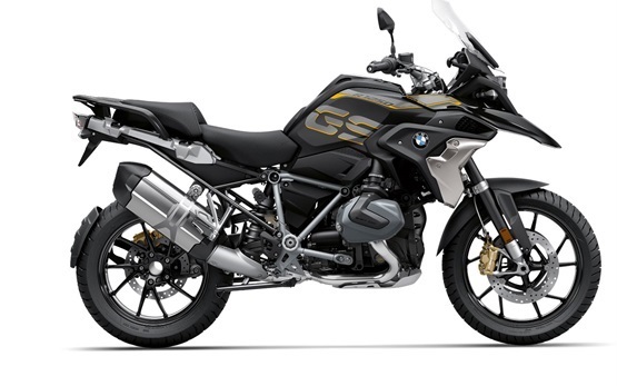 BMW R 1250 GS - motorcycle rental in Moscow