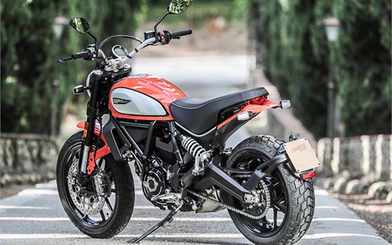 Ducati Scrambler Icon 803 - motorcycle hire Split