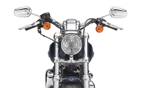 Harley Davison Sportster 1200  - alquiler de motocicletas en Moscú