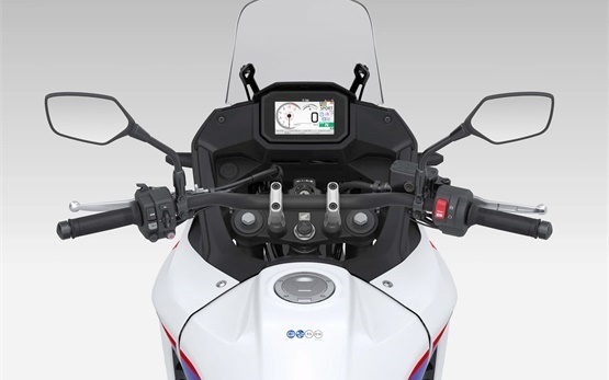 Honda Translap 750 - motorbike hire - Faro