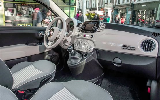 Interior » FIAT 500 alquiler coche aeropuerto de Heraklion