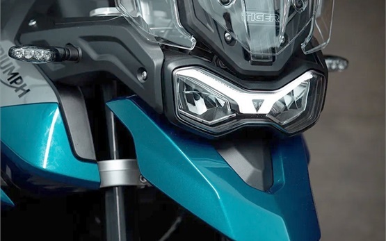 Triumph Tiger 850 Sport  - motorbike rental Barcelona Spain