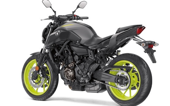 Yamaha MT-07 - наем на мотоциклет Барселона