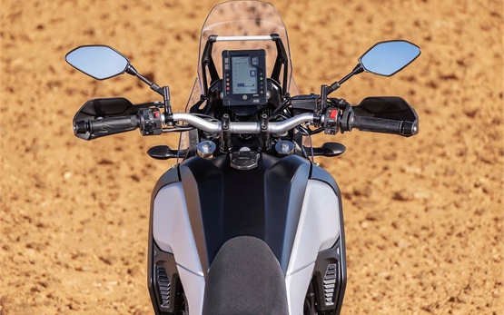 Yamaha Tenere 700 мотоциклет под наем в Барселона