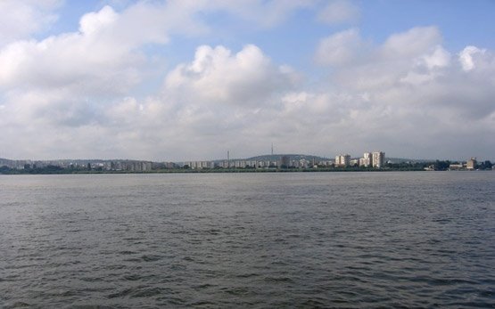 Panorama de Silistra desde el río Danubio
