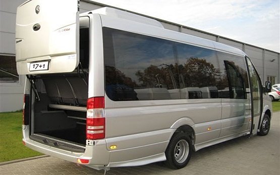 Rear view » 2012 Mercedes Sprinter 17+1