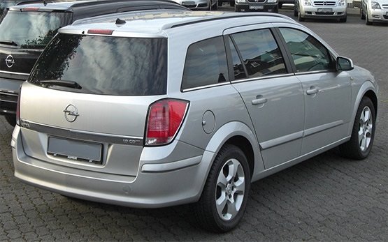 Ruckansicht » 2010 Opel Astra SW 1.9D