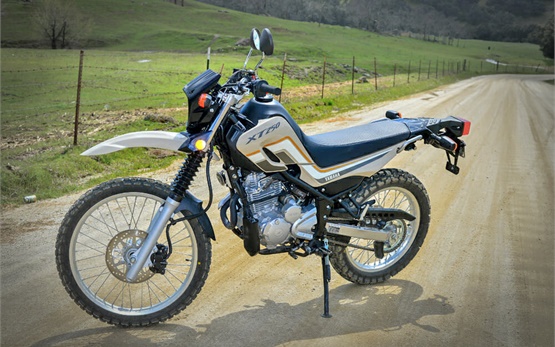 Yamaha XT 250 - alquilar una motocicleta en Marrakech