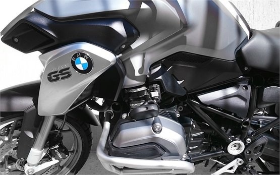 BMW R1250 GS - alquiler de motos en Sofia