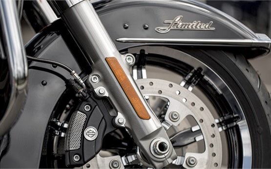 Harley-Davidson Electra Glide Ultra Limited - Motorradverleih Lombardei