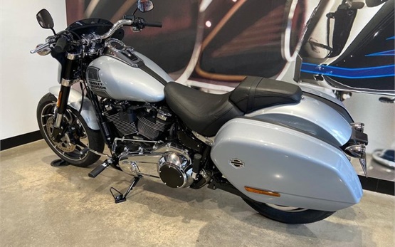 Harley-Davidson Sport Glide - Motorradverleih Frankreich