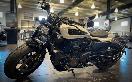 Harley-Davidson Sportster - Motorradverleih Frankreich