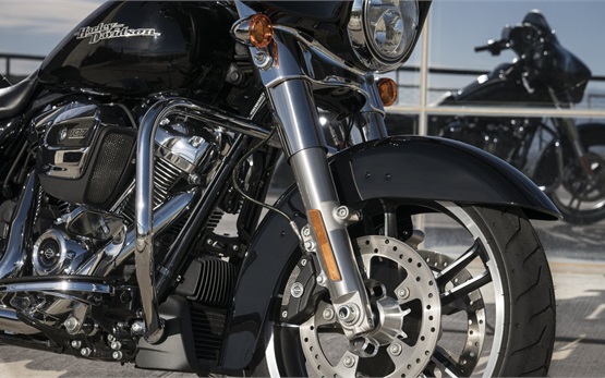 Harley Davidson Street Glide - alquiler de motos en Faro