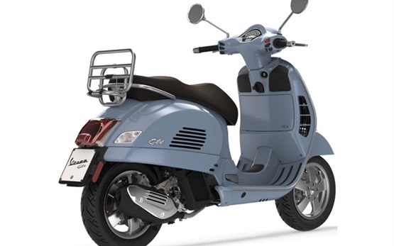 Piaggio Vespa 300 GTS - scooter rental Rome Italy