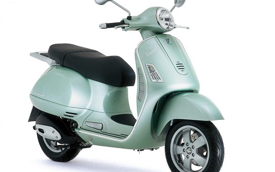2003 Piaggio Vespa GT 200 scooter rental in Dubrovnik, Croatia