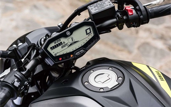 Yamaha MT-07 - Motorrad mieten Tarragona