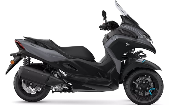 Yamaha Tricity 300cc - наемане на скутер в Португалия