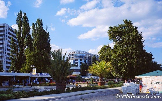 Street, Golden Sands