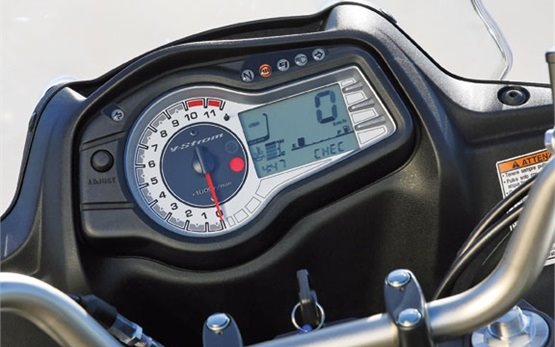 2012 Сузуки В-Стром 650 ABS мотоциклов напрокат - Крит