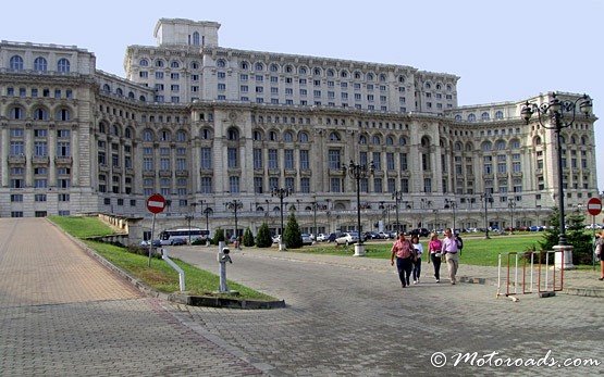 Das Parlament, Bukarest
