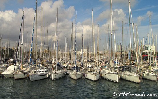 Puerto de yates en Barcelona