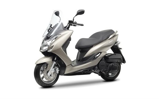 Yamaha Majesty 400cc - alquiler de scooters en Olbia Cerdeña