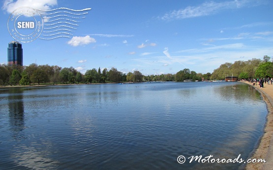 London - Lake in Hyde park