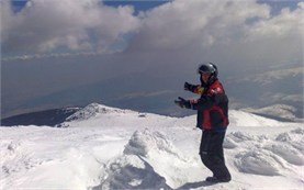 People on snowmobile tours