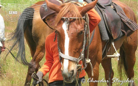 Хора на турове - конна езда