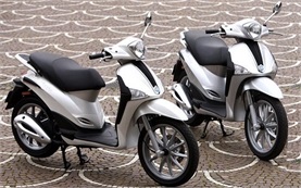 Piaggio Liberty 125 - scooter rental in Athens