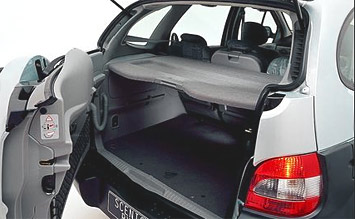 Rear view » 2004 Renault RX4 - photos