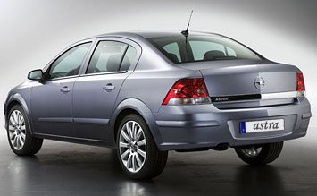 Vista posterior » 2008 Opel Astra Sedan
