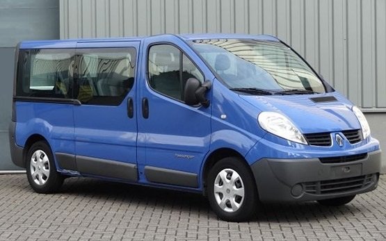 2009 Renault Trafic 8+1 pax